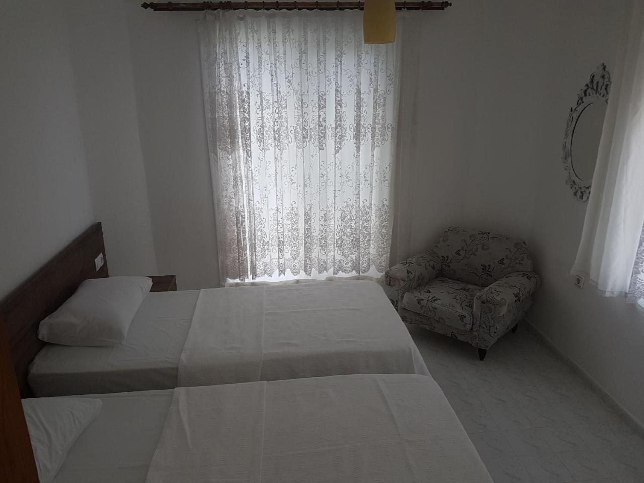 Akmonya Pansiyon Eriklice ภายนอก รูปภาพ